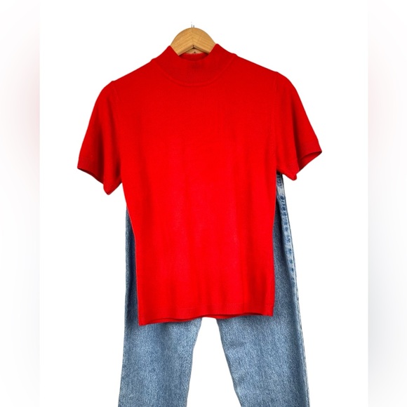 Red turtle neck sweater sizes large - Picture 4 of 5